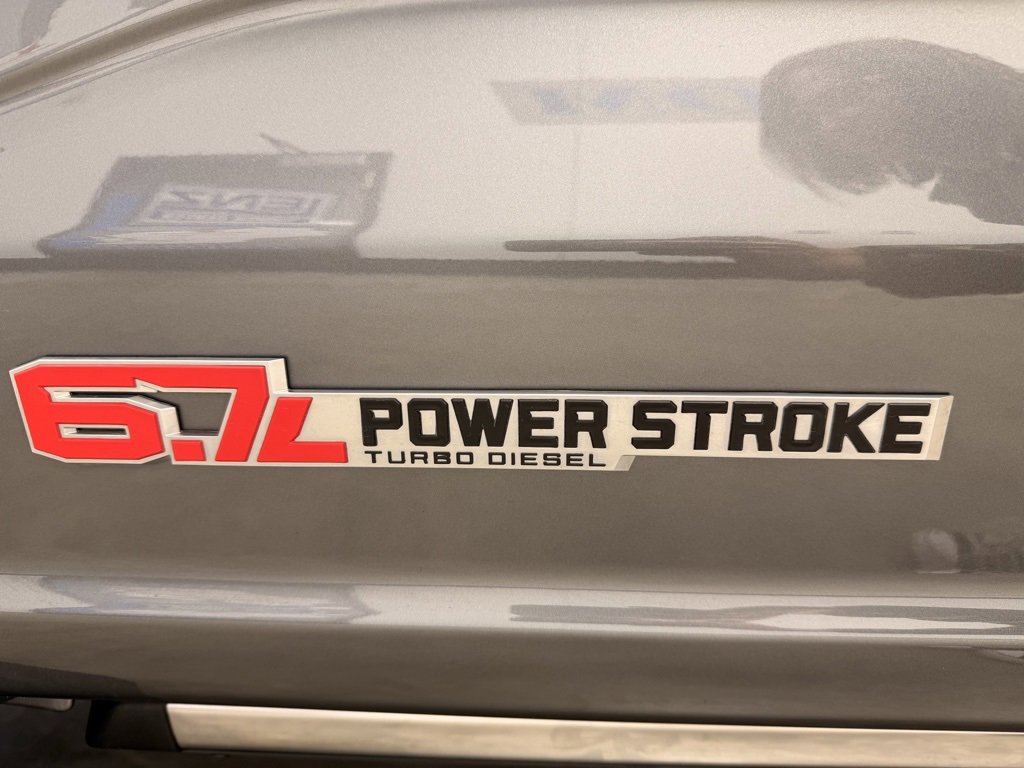 Used 2025 Ford F450 Platinum w/ FX4 Off-Road Package image 25