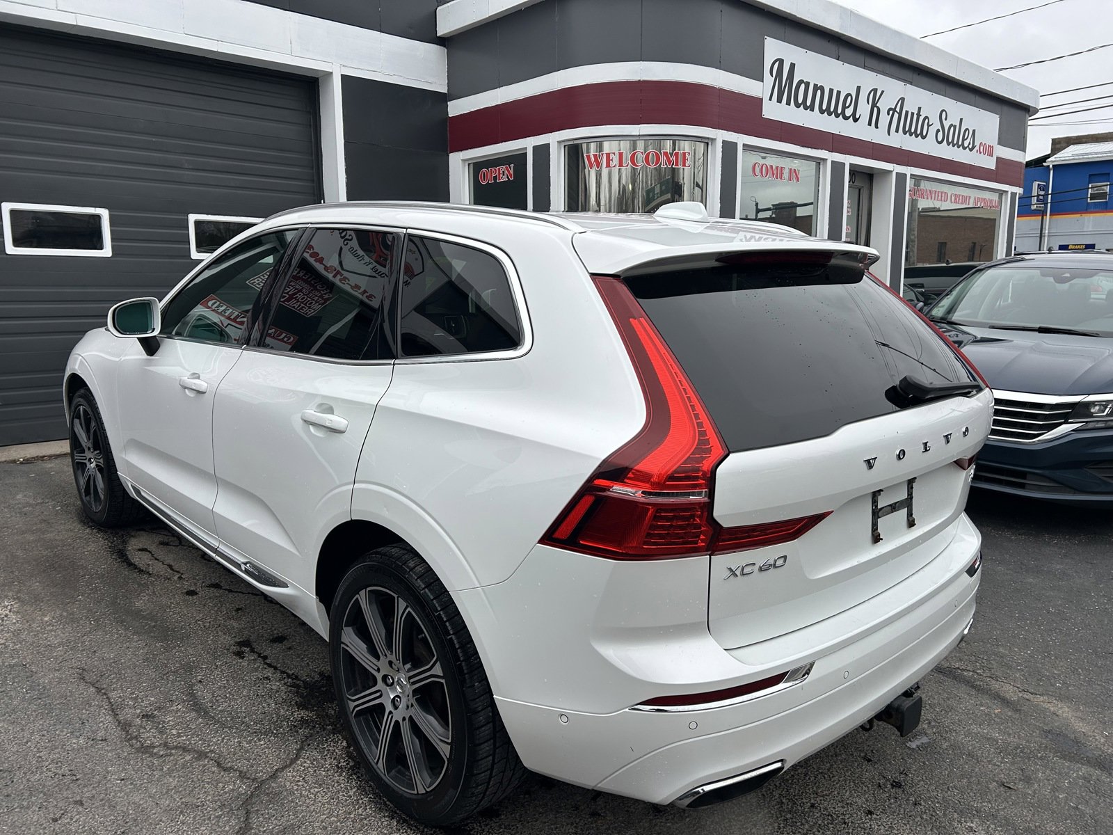 Used 2019 Volvo XC60 T6 Inscription w/ Protection Package AWD/4WD image 6