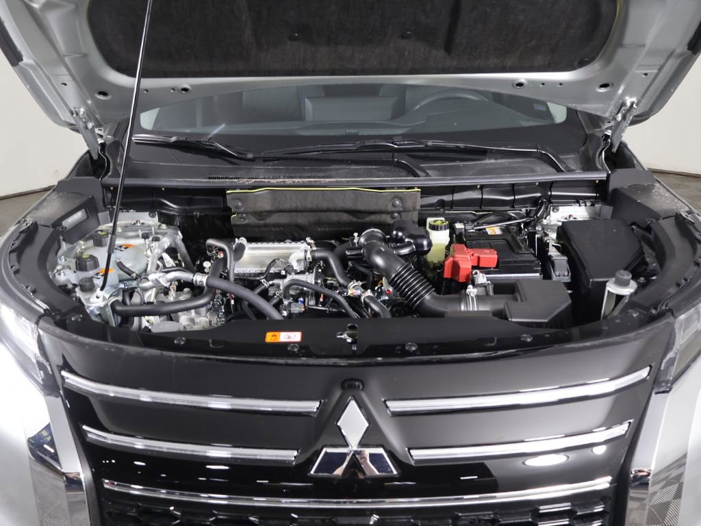 New 2026 Mitsubishi Outlander ES FWD image 18