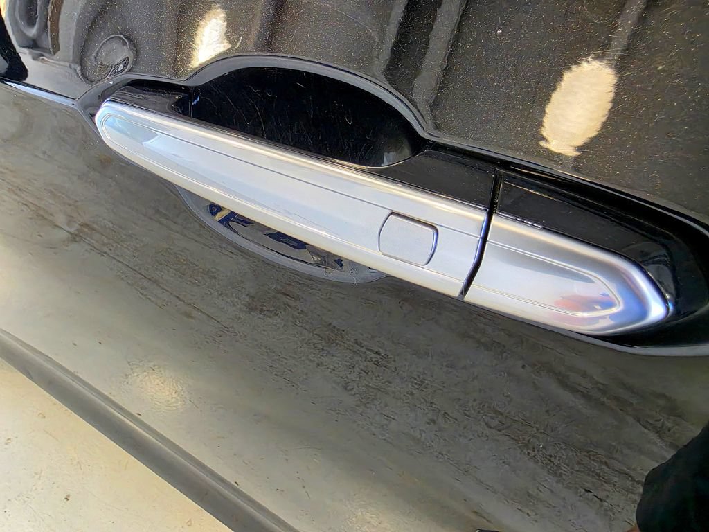 Used 2021 Cadillac XT6 Premium Luxury FWD image 16
