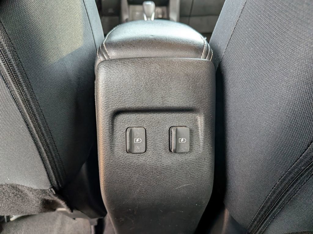 Used 2023 Nissan Kicks SV FWD image 33