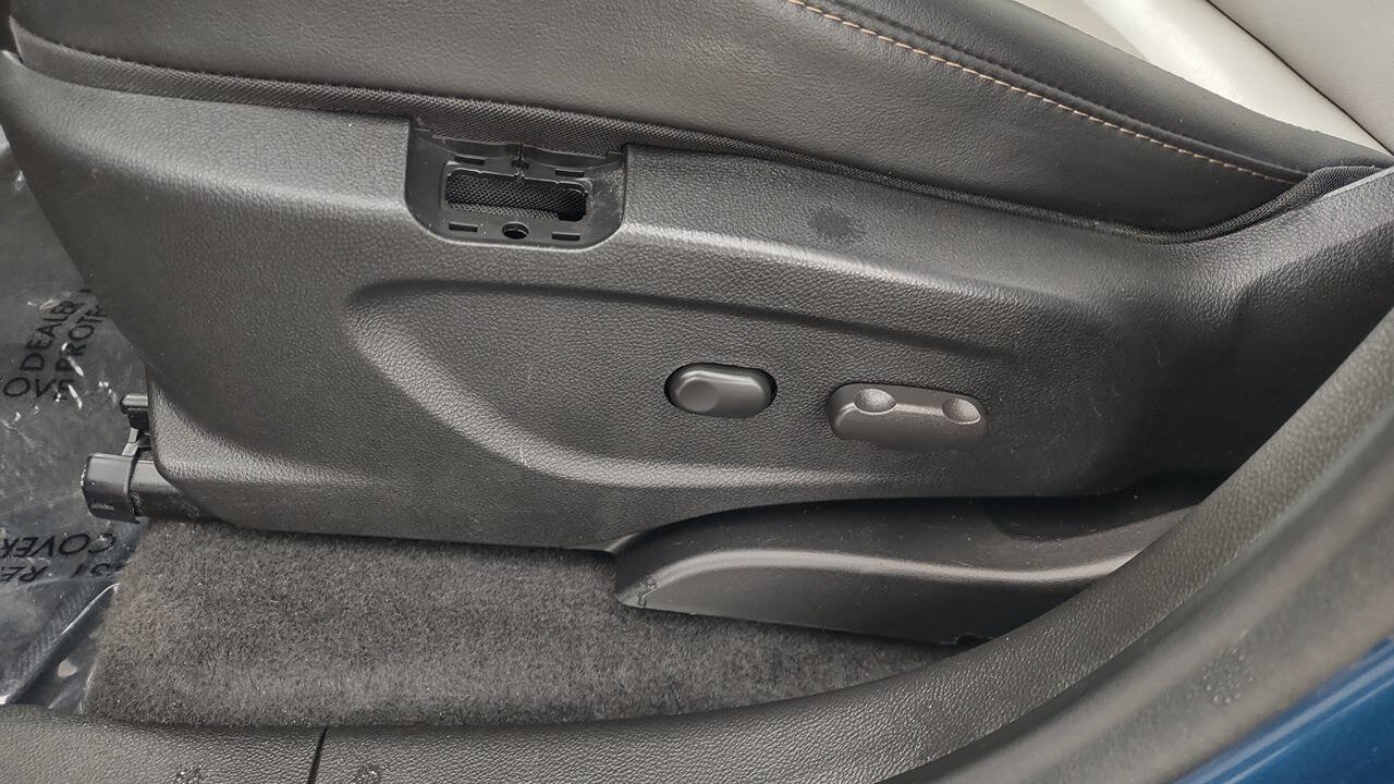Used 2020 Chevrolet Trax Premier FWD image 11
