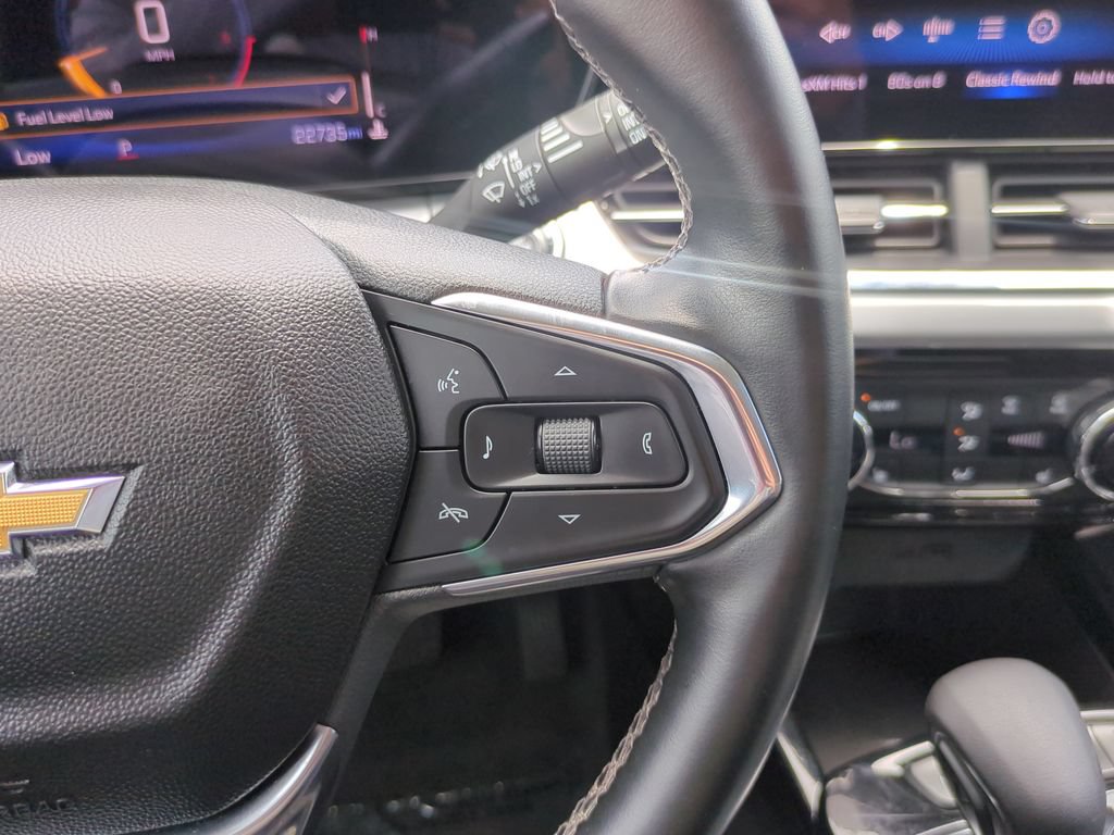 Used 2025 Chevrolet Trax LT w/ Driver Confidence Package FWD image 19