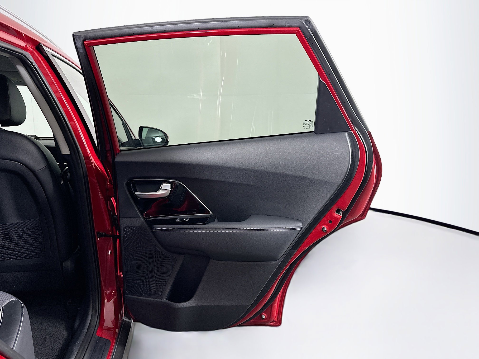 Used 2022 Kia Niro EX FWD image 29