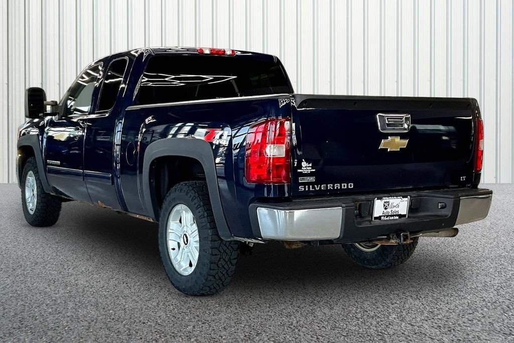 Used 2011 Chevrolet Silverado 1500 LT w/ All-Star Edition AWD/4WD image 4