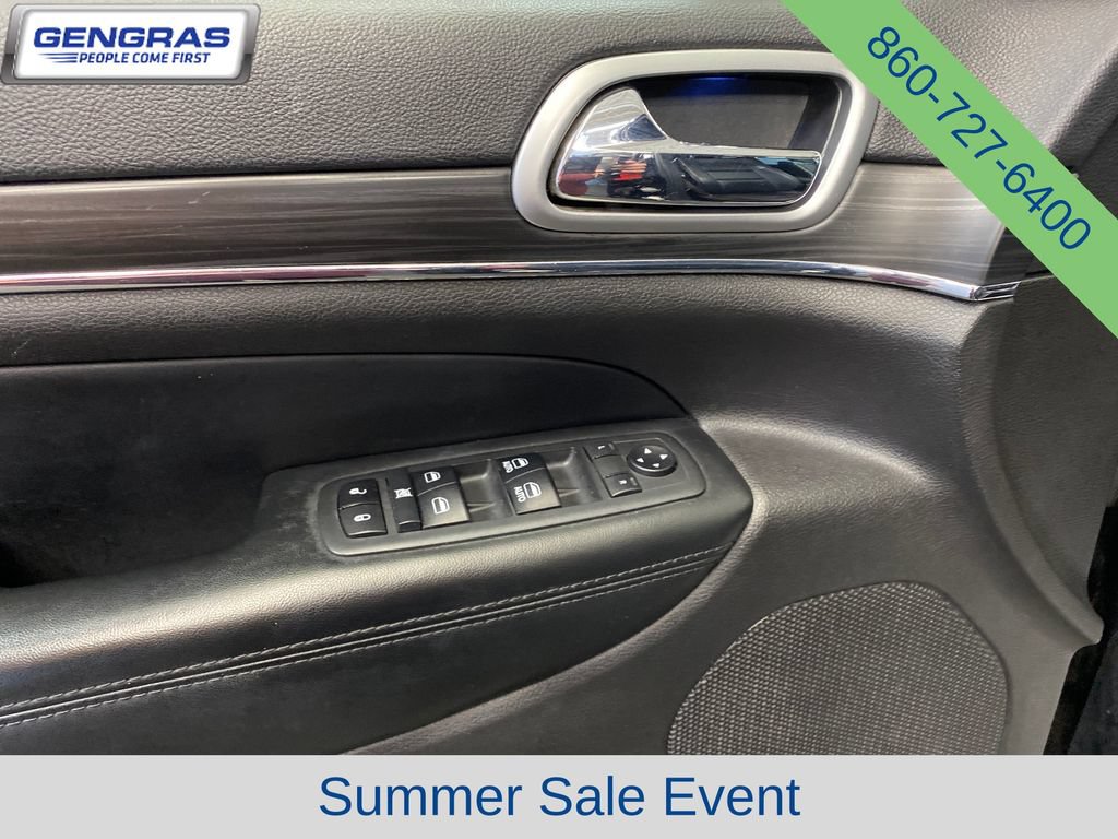 Used 2019 Jeep Grand Cherokee Limited AWD/4WD image 13