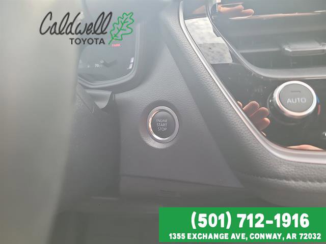 Used 2025 Toyota Corolla SE w/ SE Premium Package image 17