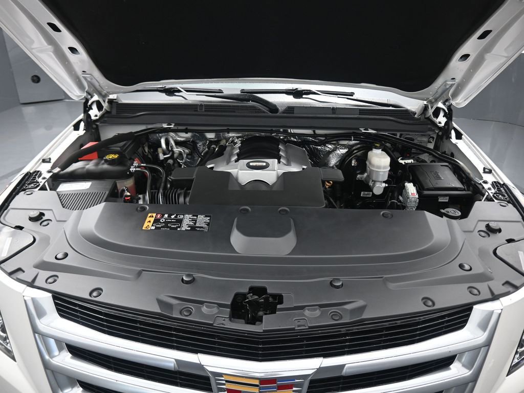 Used 2018 Cadillac Escalade Luxury image 62