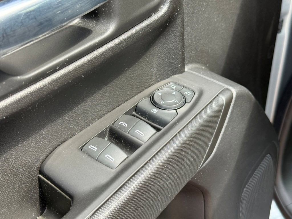Used 2023 Chevrolet Silverado 1500 Custom AWD/4WD image 11