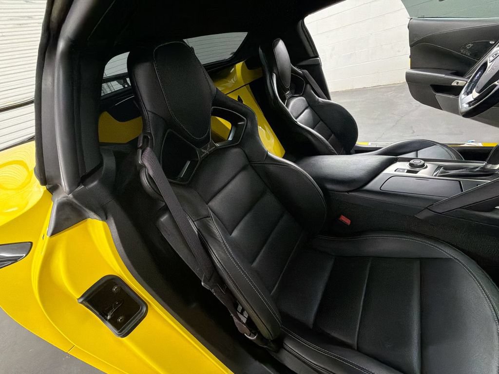 Certified 2017 Chevrolet Corvette Stingray Convertible RWD image 23