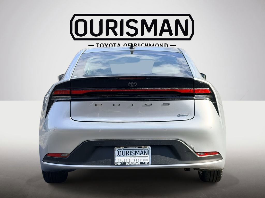 Used 2026 Toyota Prius LE image 19