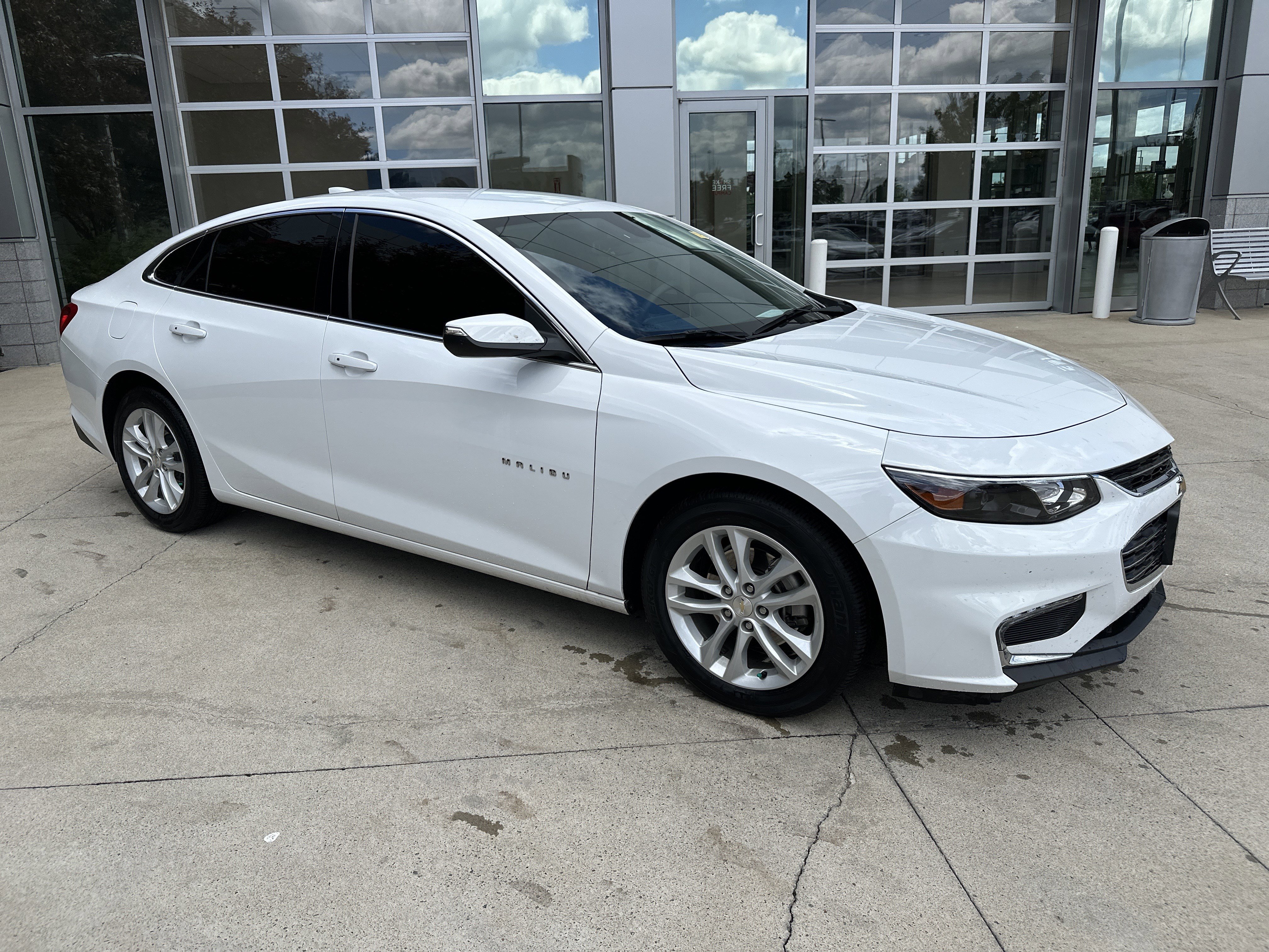 Used 2017 Chevrolet Malibu LT FWD video 2