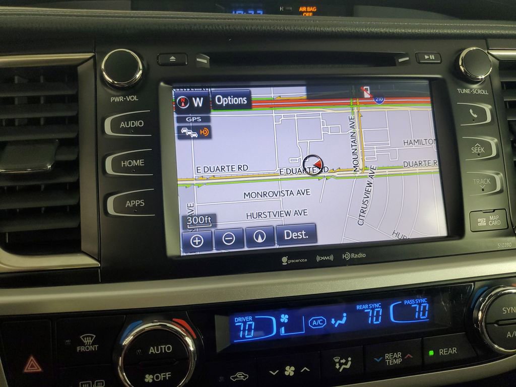 Used 2019 Toyota Highlander XLE image 21