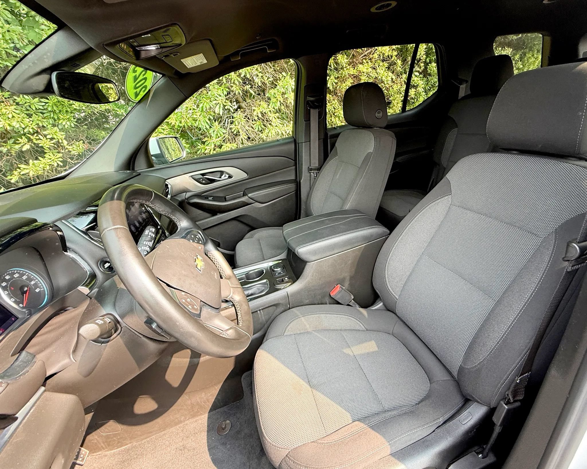 Used 2023 Chevrolet Traverse LT AWD/4WD image 3