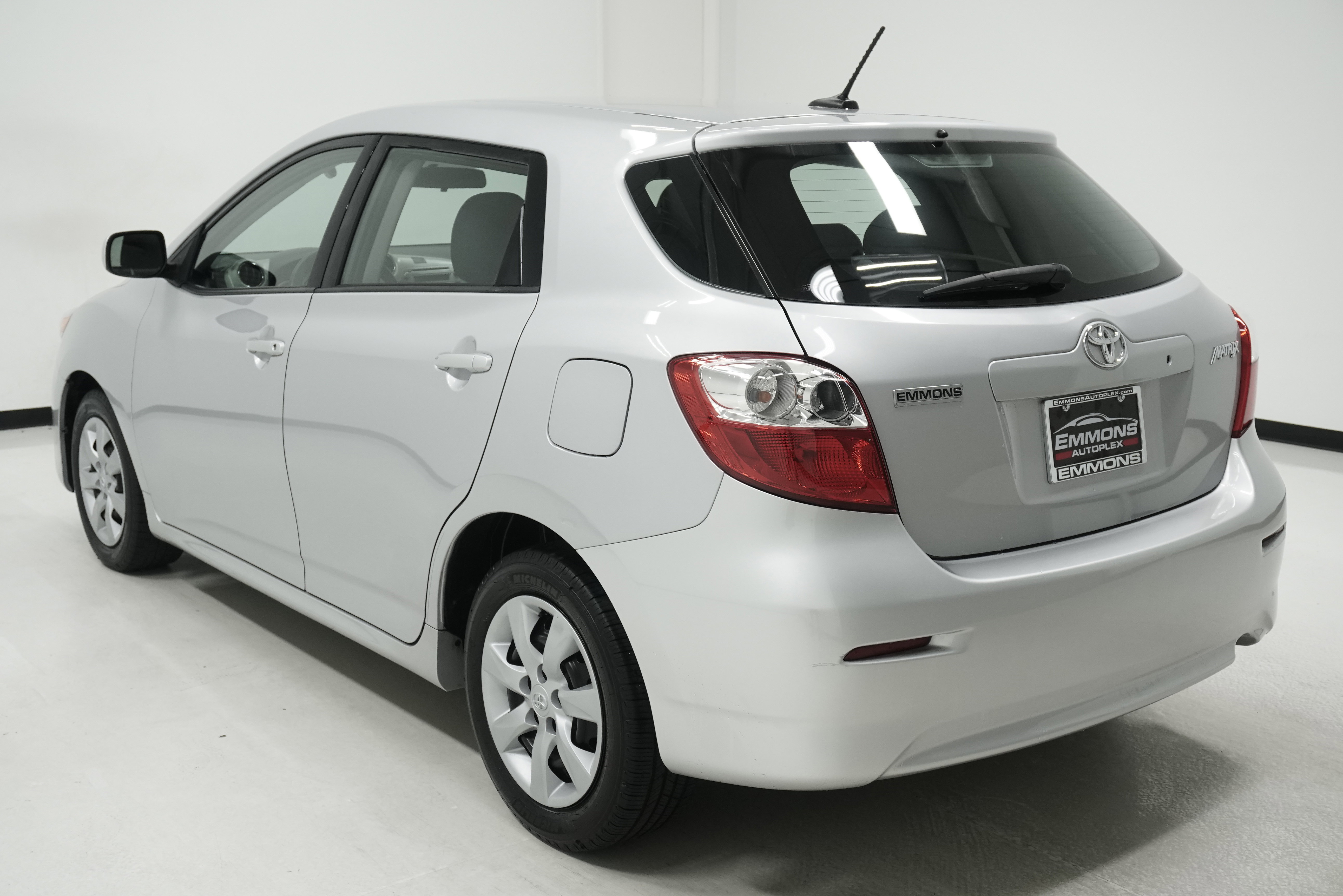 Used 2012 Toyota Matrix S image 6