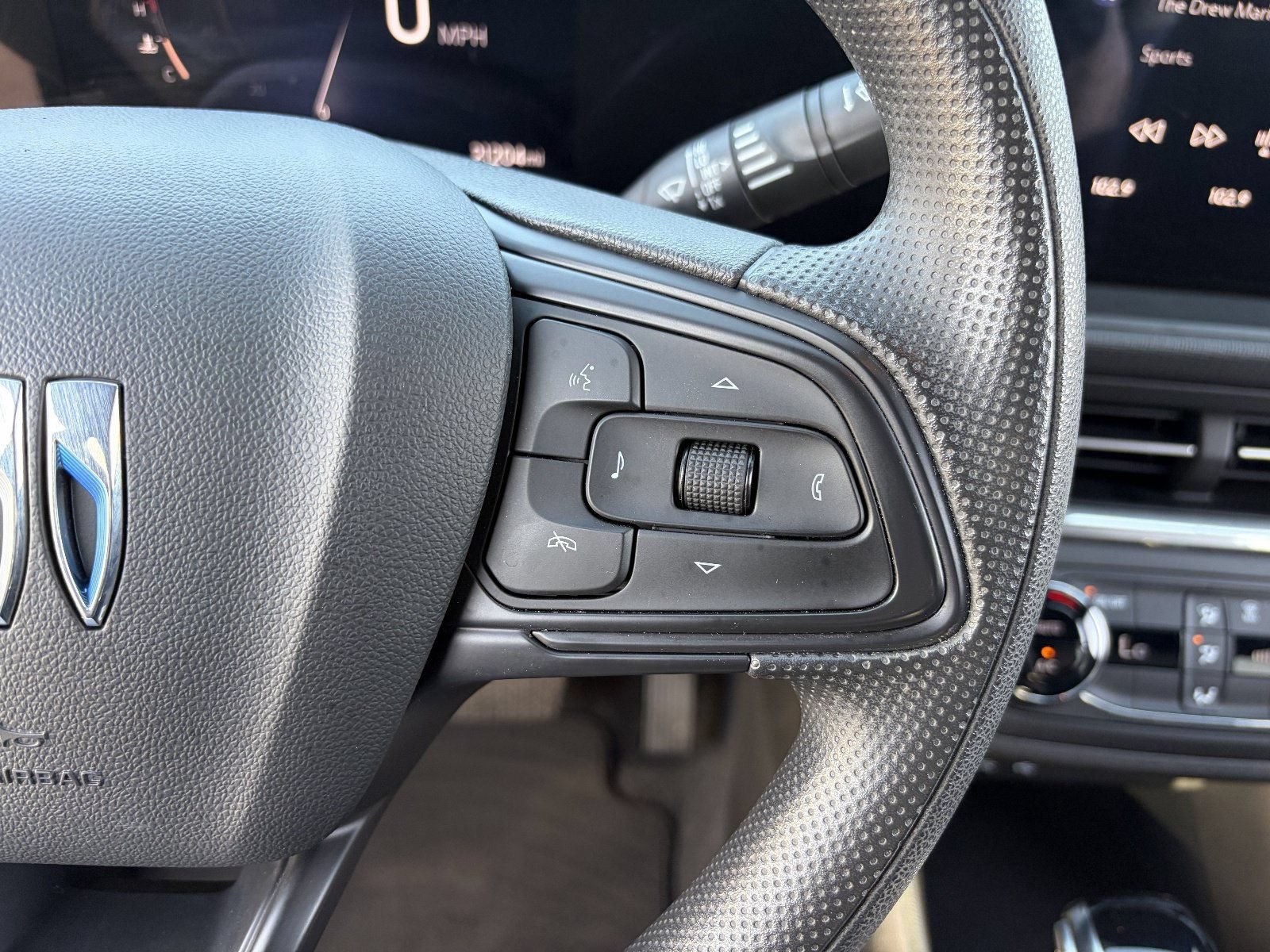 Used 2024 Buick Envista Preferred FWD image 26