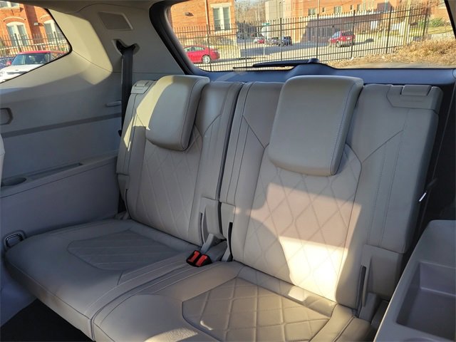 Used 2024 Volkswagen Atlas SEL Premium R-Line image 26