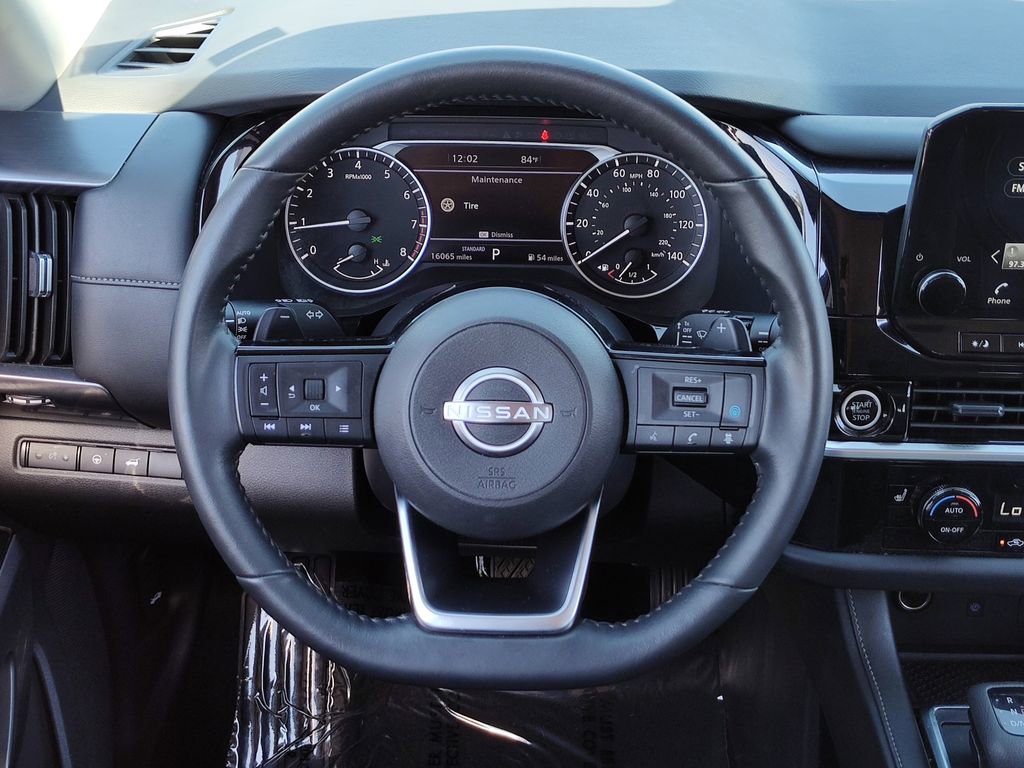 Used 2024 Nissan Pathfinder SL image 21