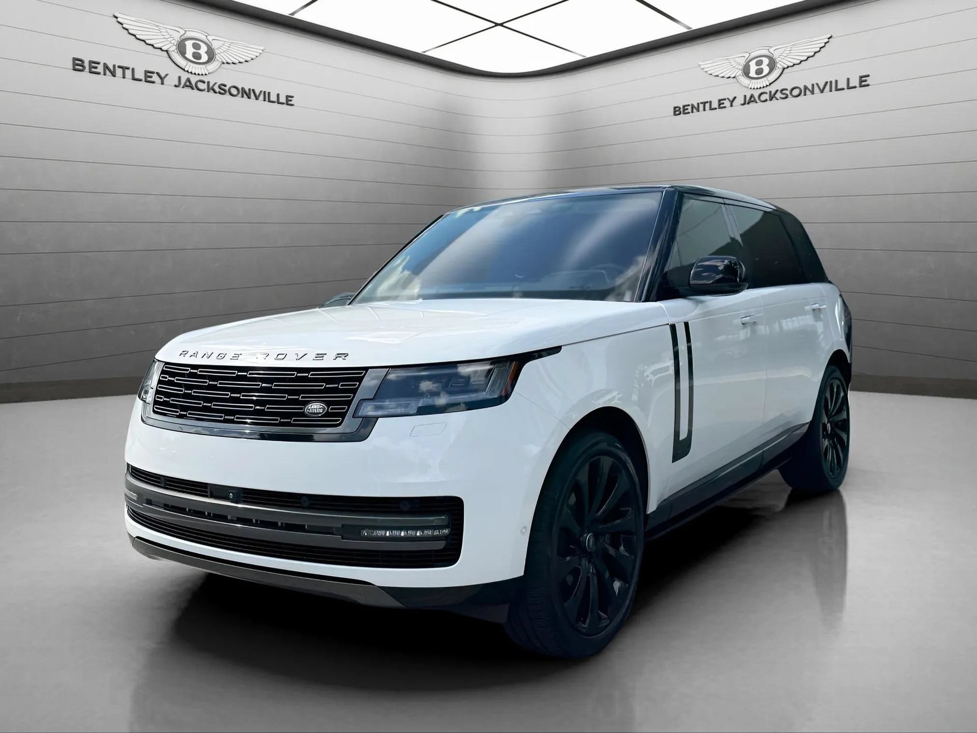 Used 2023 Land Rover Range Rover Long Wheelbase Autobiography AWD/4WD image 12
