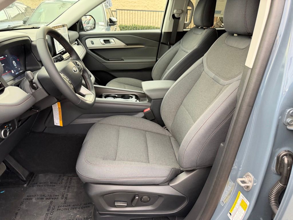 New 2026 Ford Explorer Active image 13
