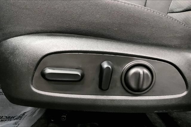 Used 2023 Chevrolet Malibu LT FWD image 31