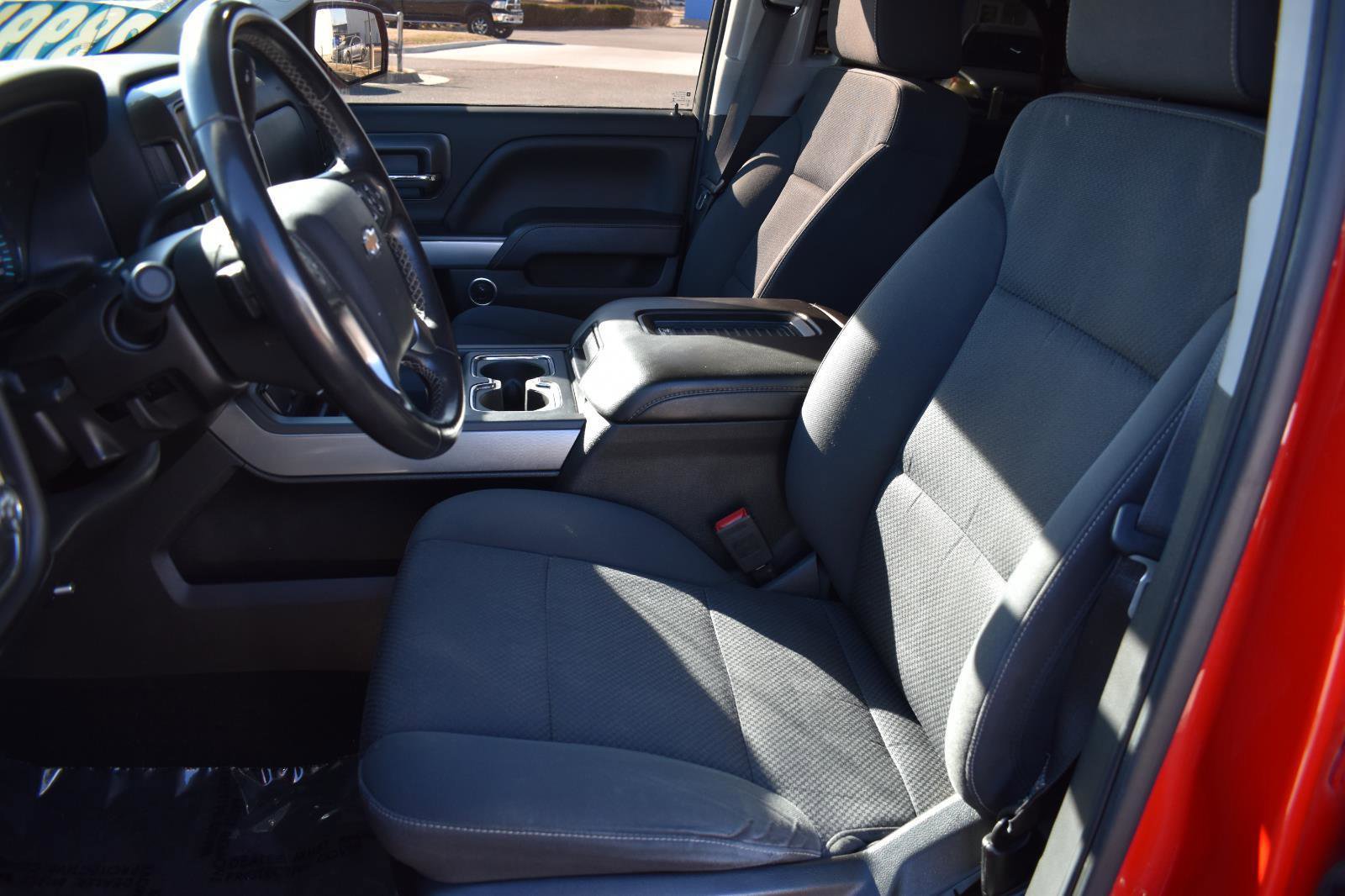 Used 2018 Chevrolet Silverado 1500 LT w/ All Star Edition image 27