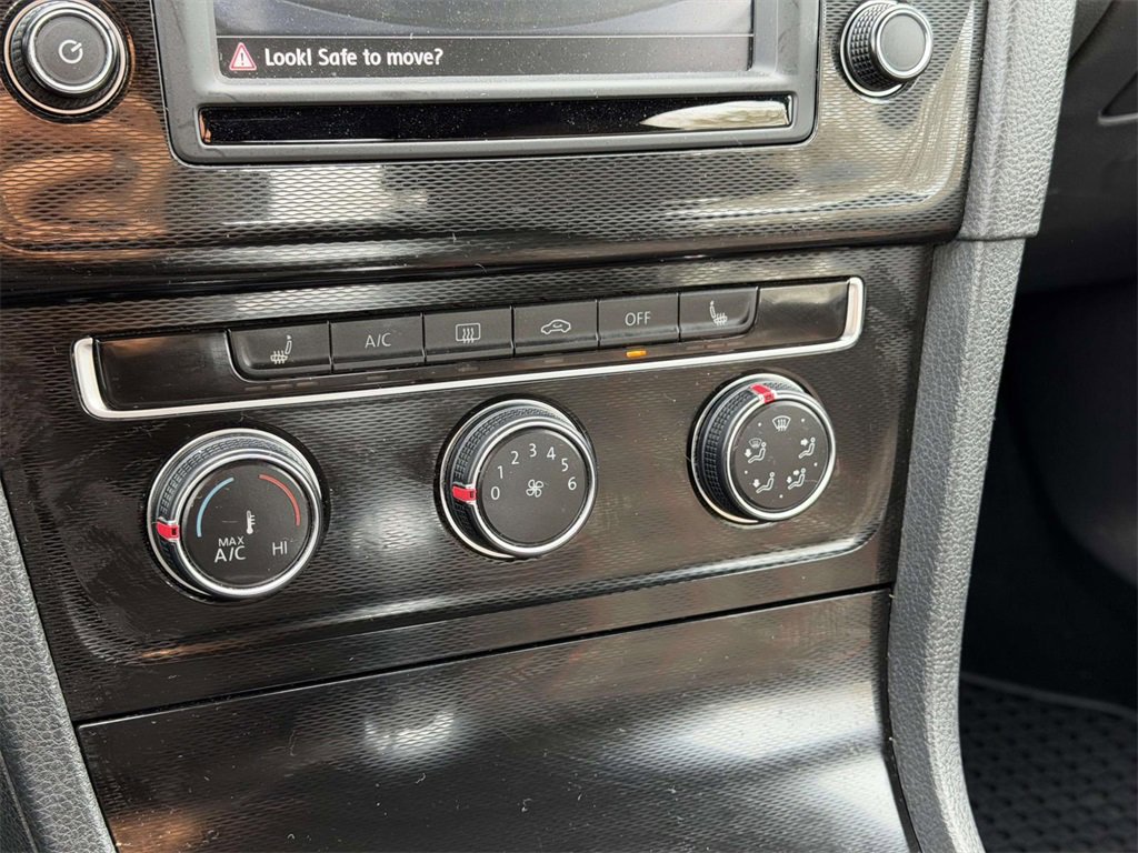 Used 2017 Volkswagen GTI S image 5