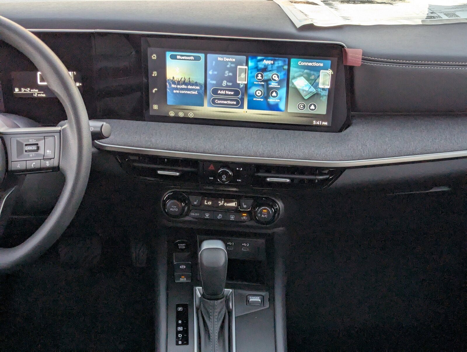 New 2026 Nissan Kicks SV w/ SV Premium Package FWD image 27