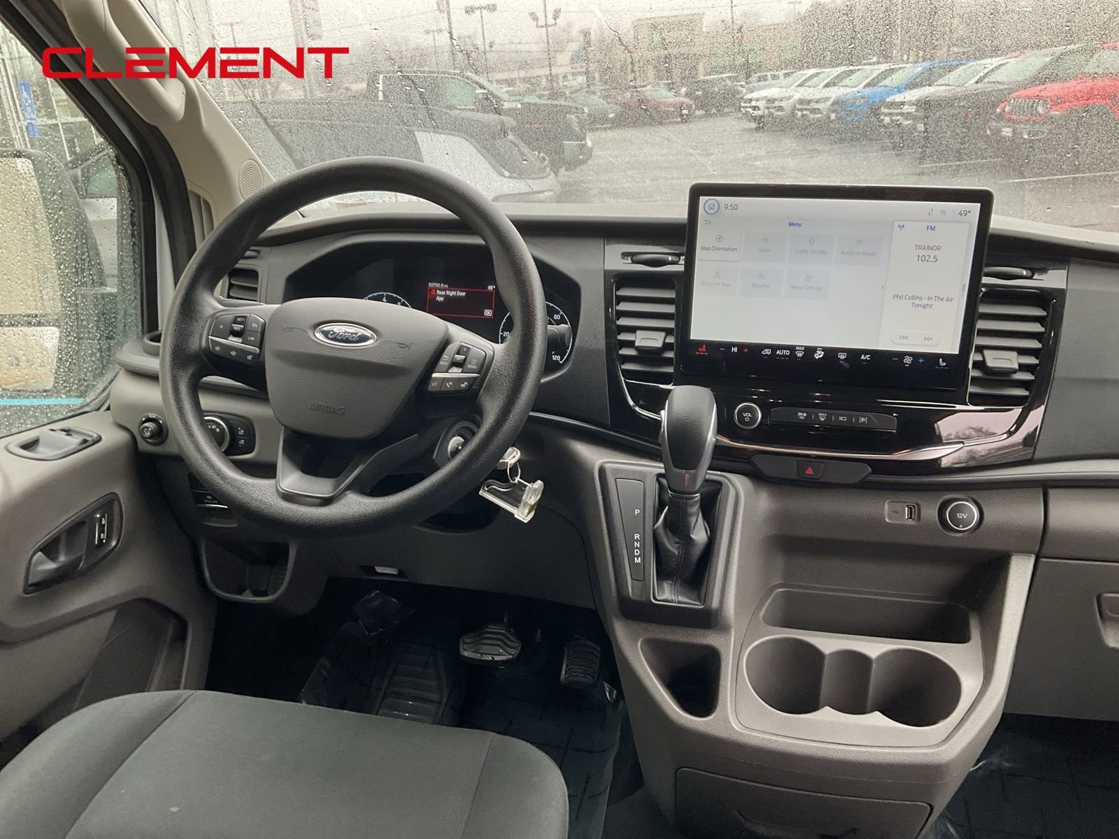 Used 2023 Ford Transit 350 XLT image 18