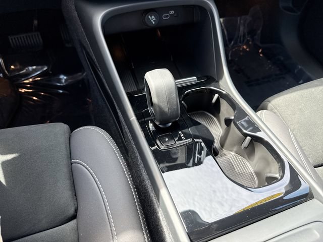 Certified 2023 Volvo XC40 Recharge Plus AWD/4WD image 25