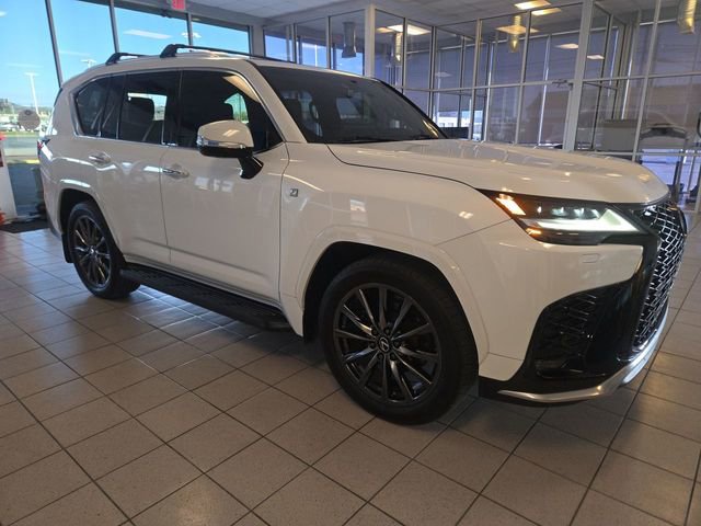 Used 2024 Lexus LX 600 F Sport image 2