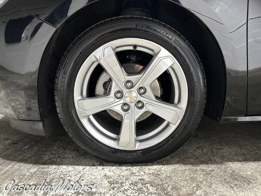 Used 2017 Chevrolet Volt LT w/ Comfort Package FWD image 27