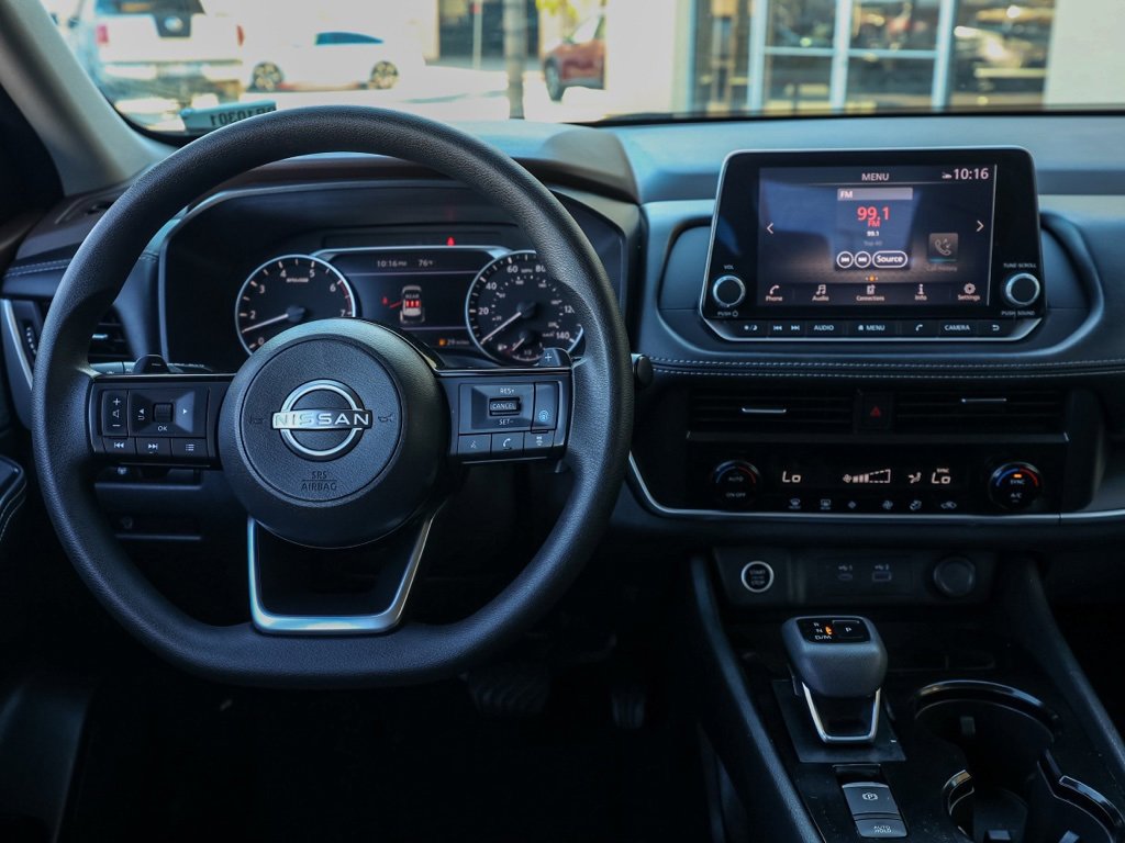 Used 2023 Nissan Rogue SV image 22