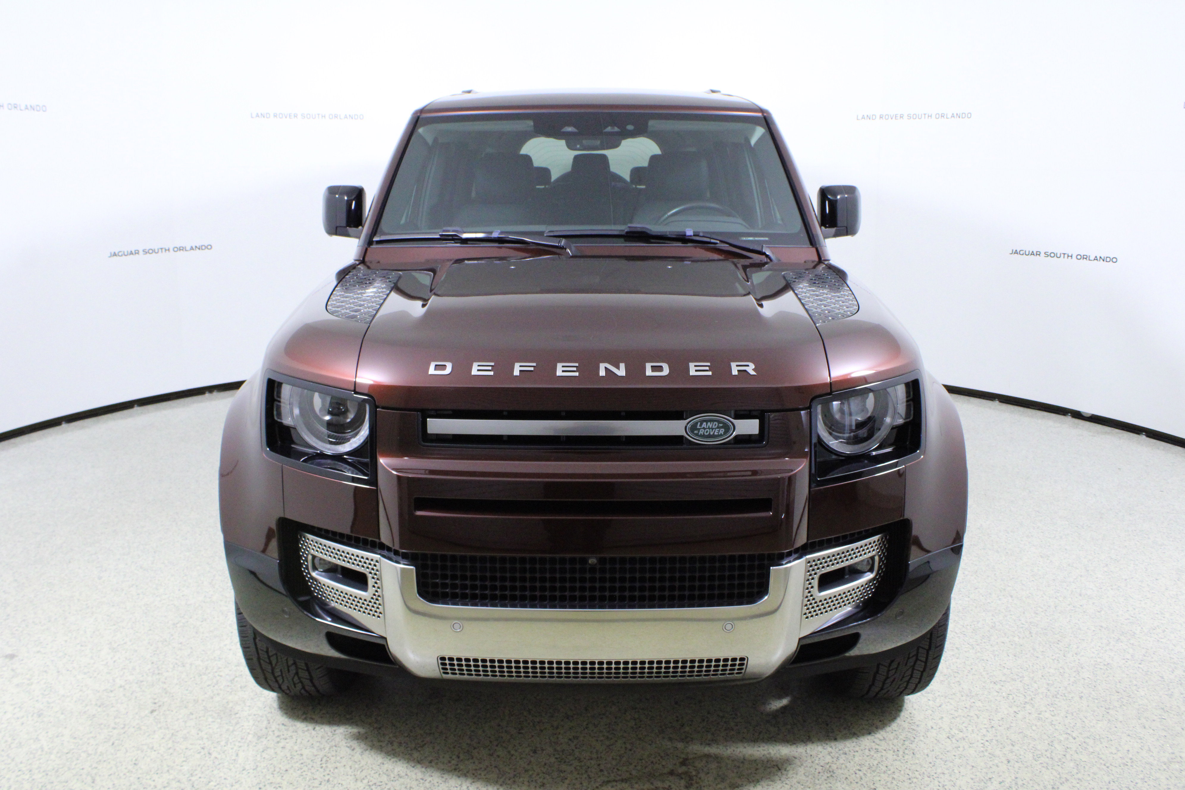 Used 2023 Land Rover Defender 130 S image 2