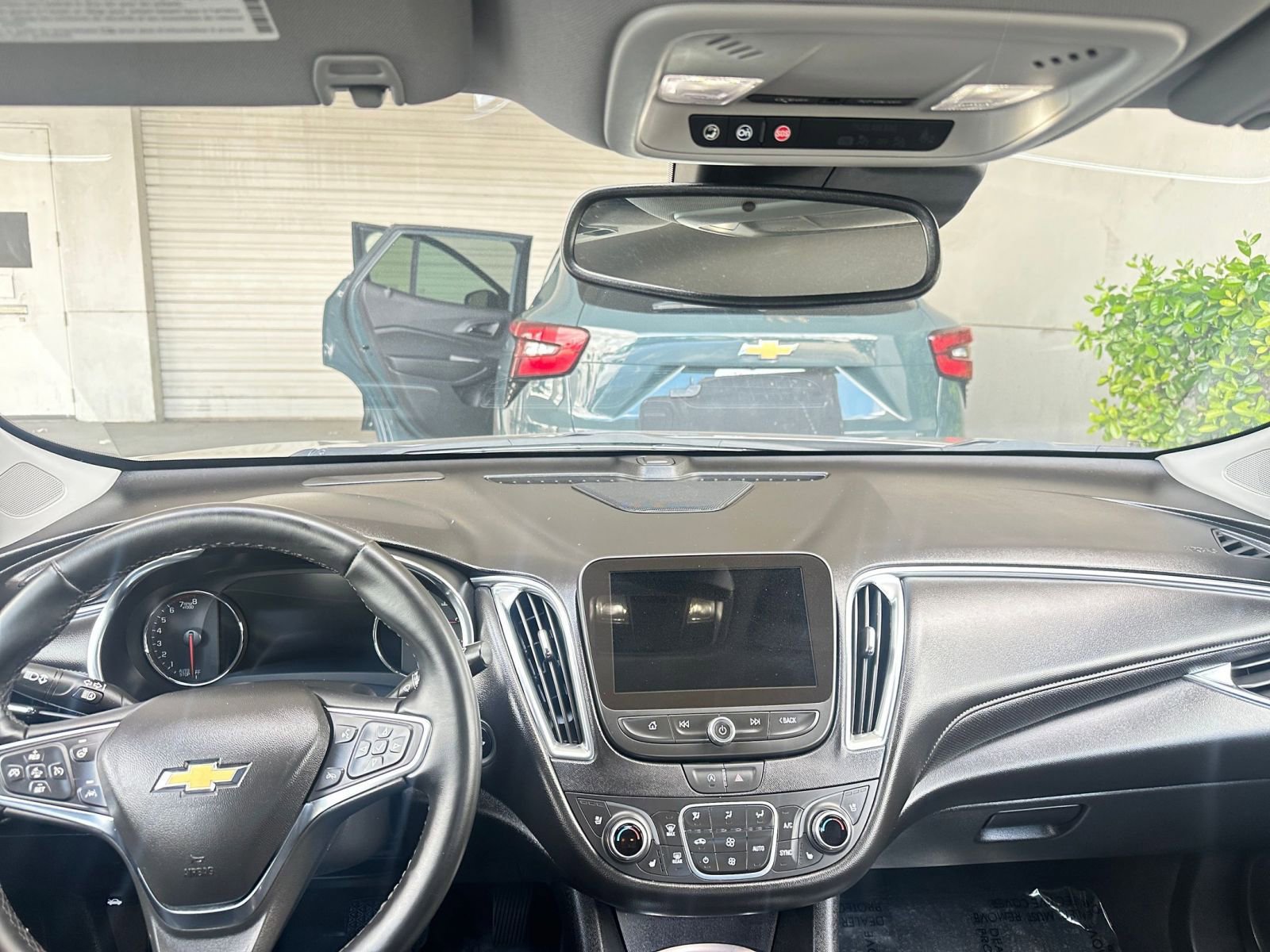 Used 2024 Chevrolet Malibu LT image 33