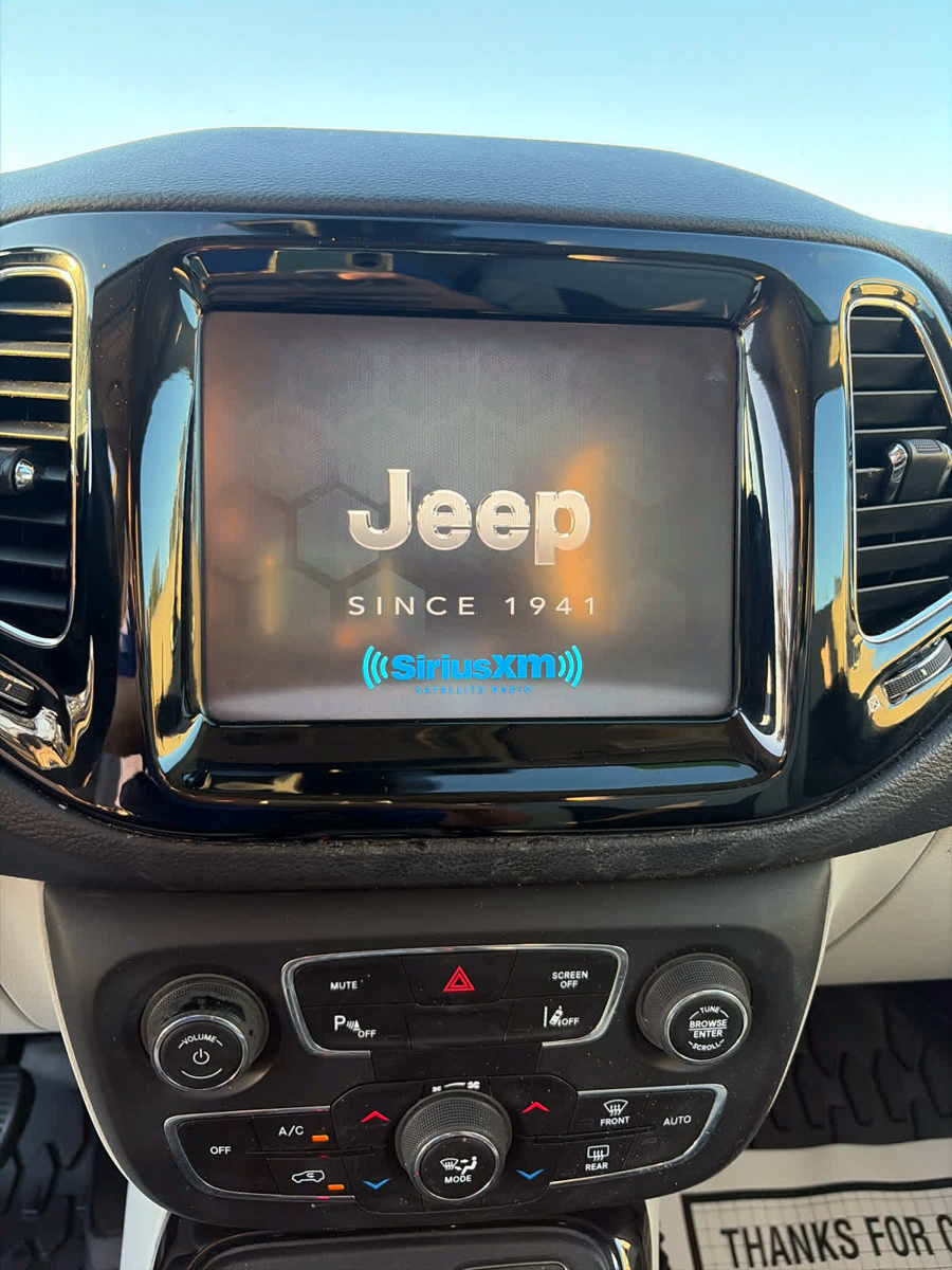Used 2021 Jeep Compass Limited AWD/4WD image 22
