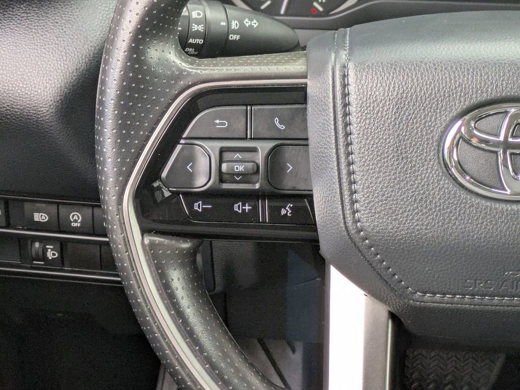 Used 2022 Toyota Tundra SR5 w/ SR5 Convenience Package image 13