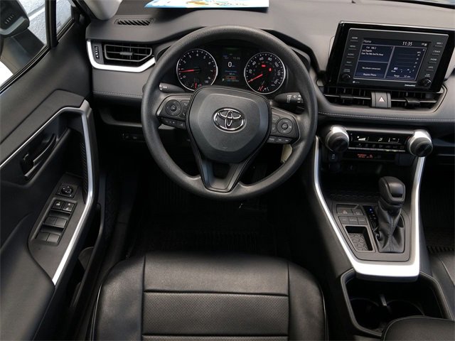 Used 2022 Toyota RAV4 LE image 14