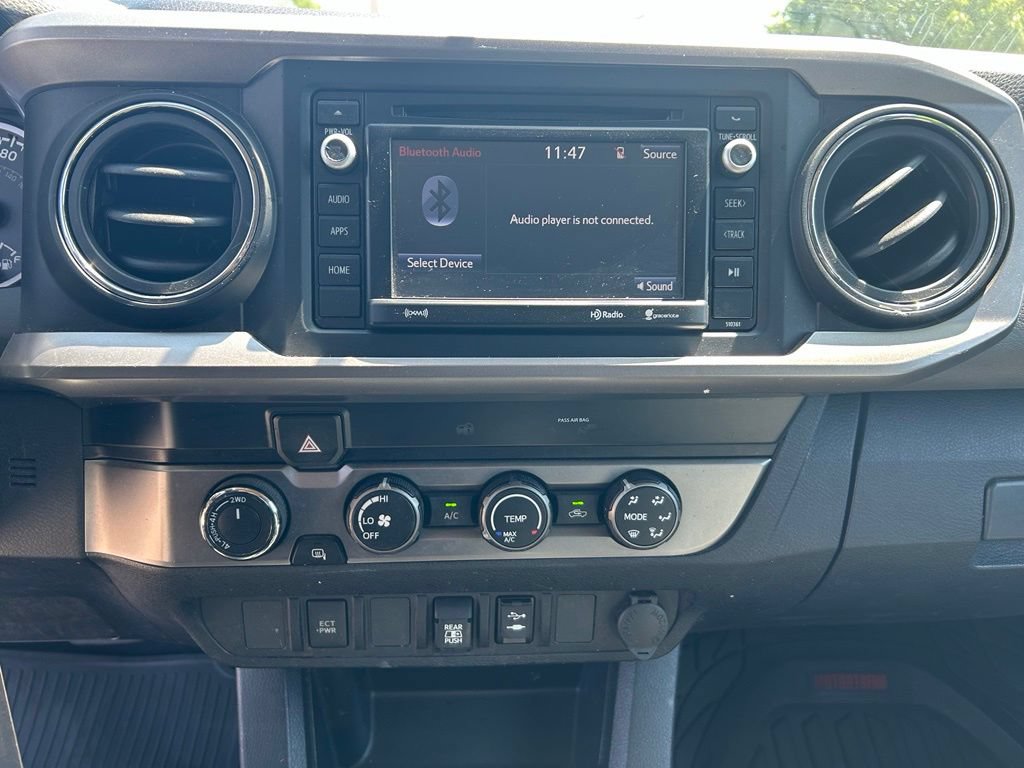 Used 2019 Toyota Tacoma SR5 AWD/4WD image 22