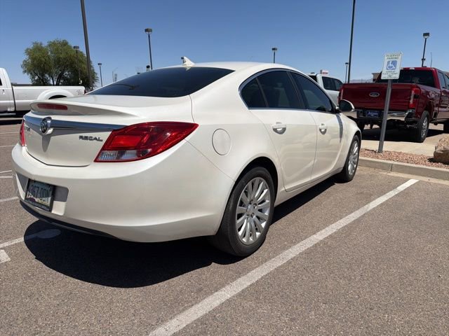 Used 2012 Buick Regal Leather FWD image 3