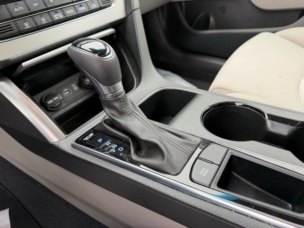 Used 2016 Hyundai Sonata SE image 11