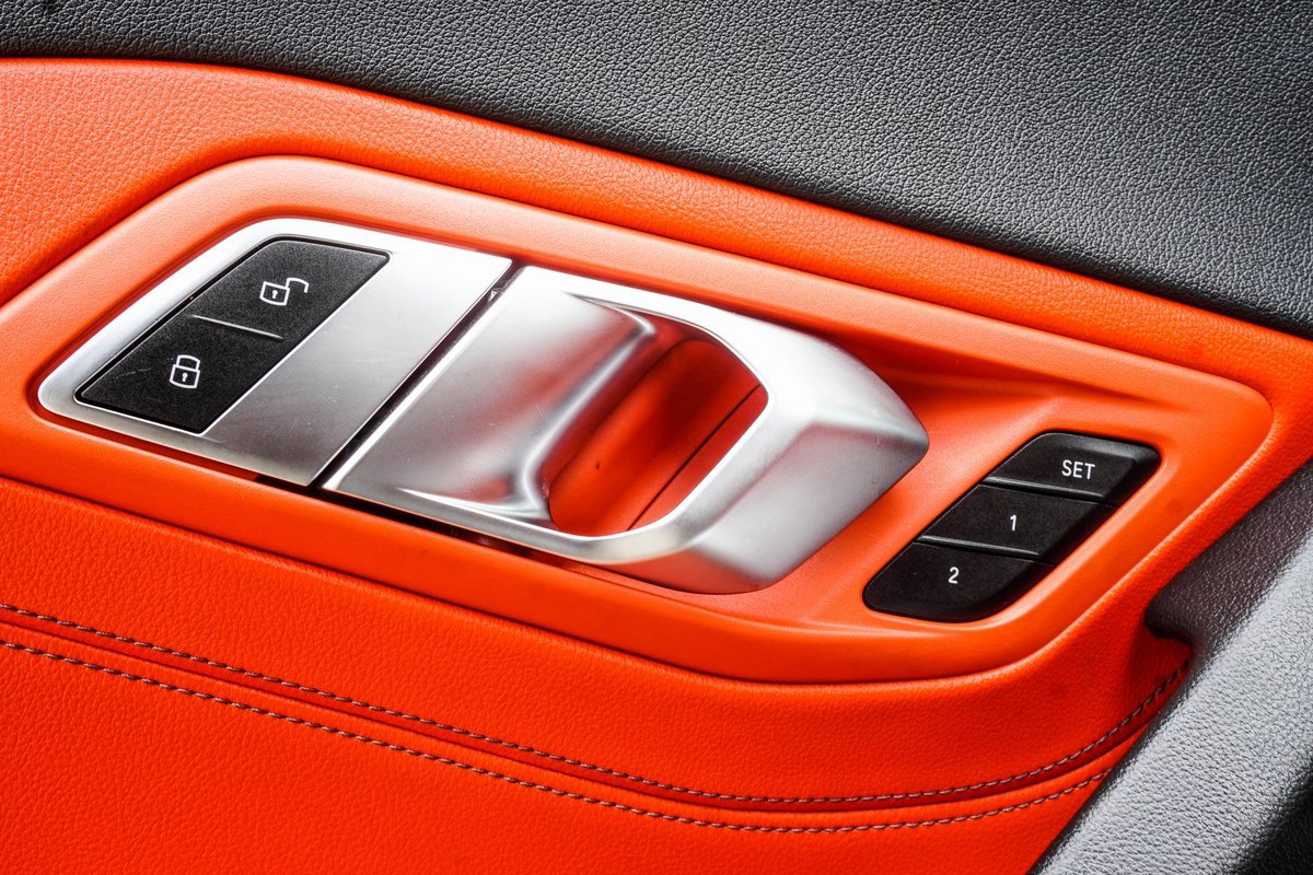 Used 2020 BMW Z4 sDrive30i w/ Executive Package image 38