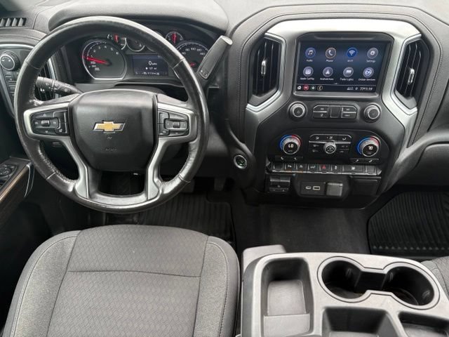 Used 2019 Chevrolet Silverado 1500 LT w/ Convenience Package AWD/4WD image 3