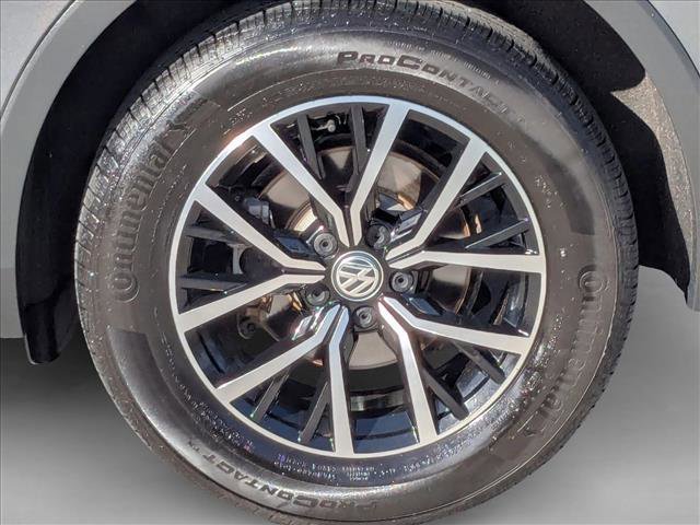 Used 2021 Volkswagen Tiguan SE FWD image 25