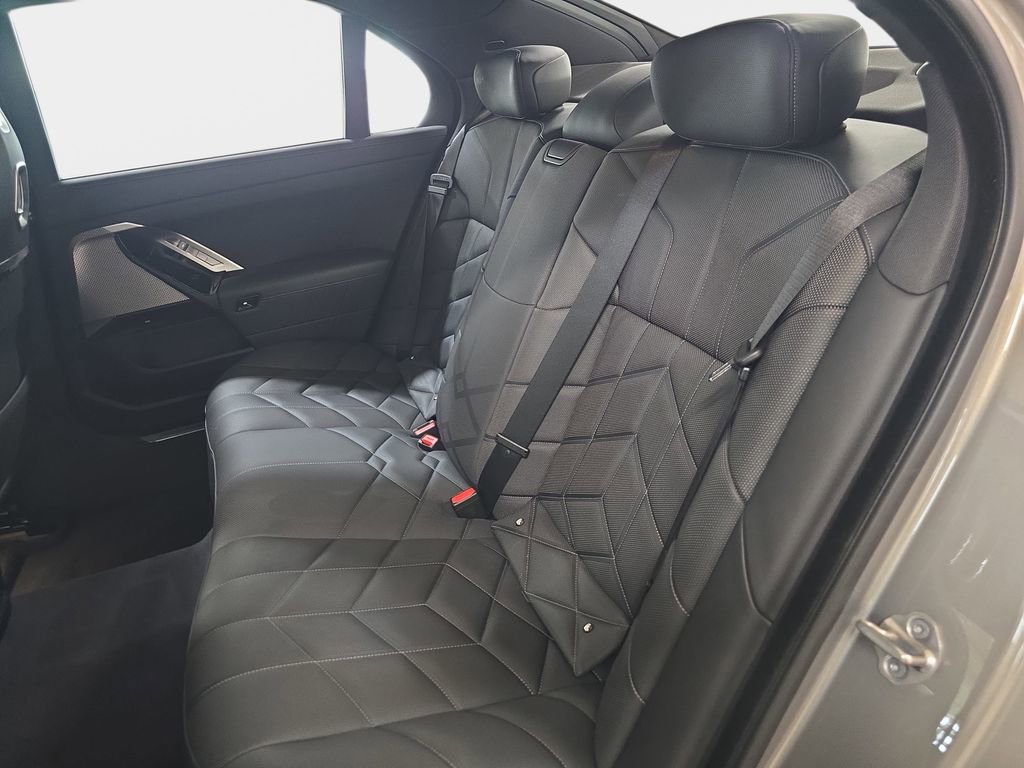 Certified 2023 BMW 760i xDrive image 14