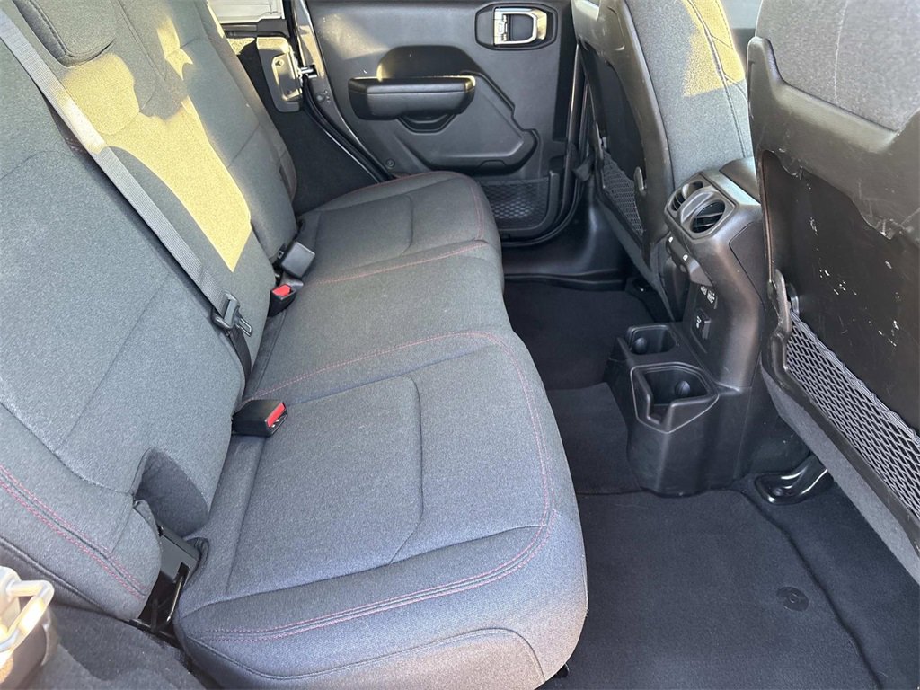 Used 2024 Jeep Wrangler Unlimited Rubicon image 14