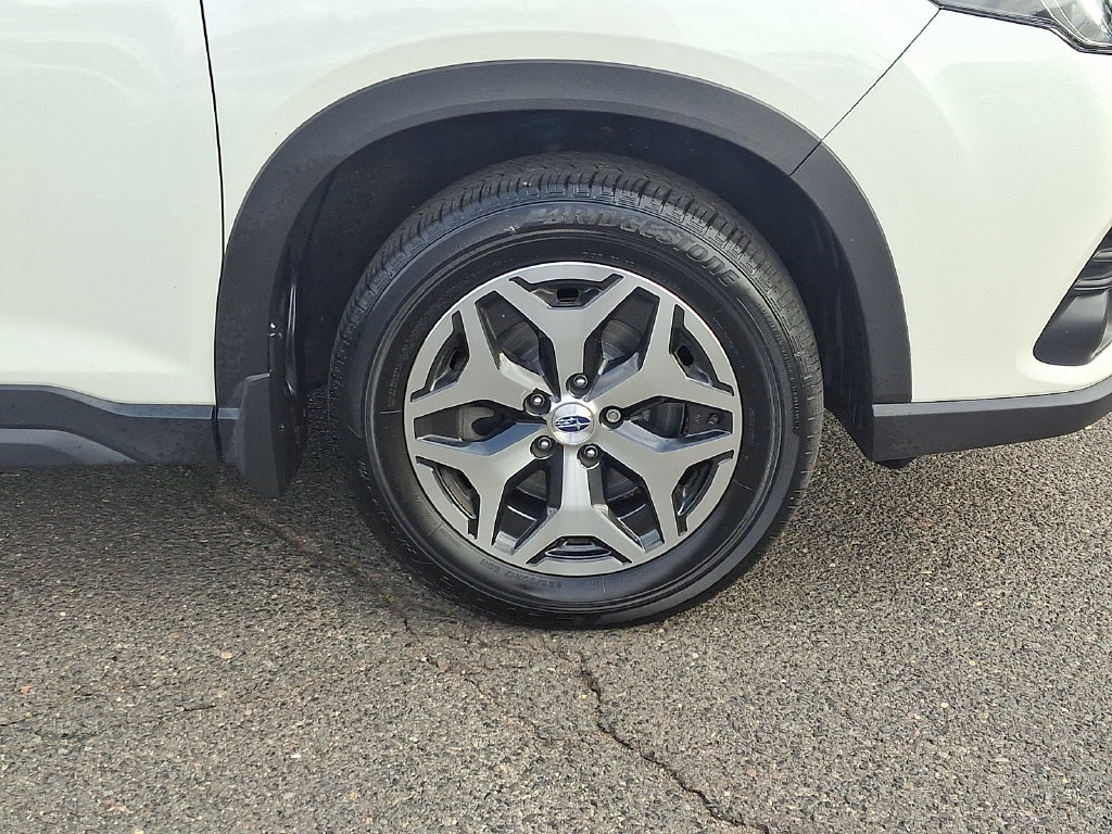 Used 2024 Subaru Forester Premium AWD/4WD image 8