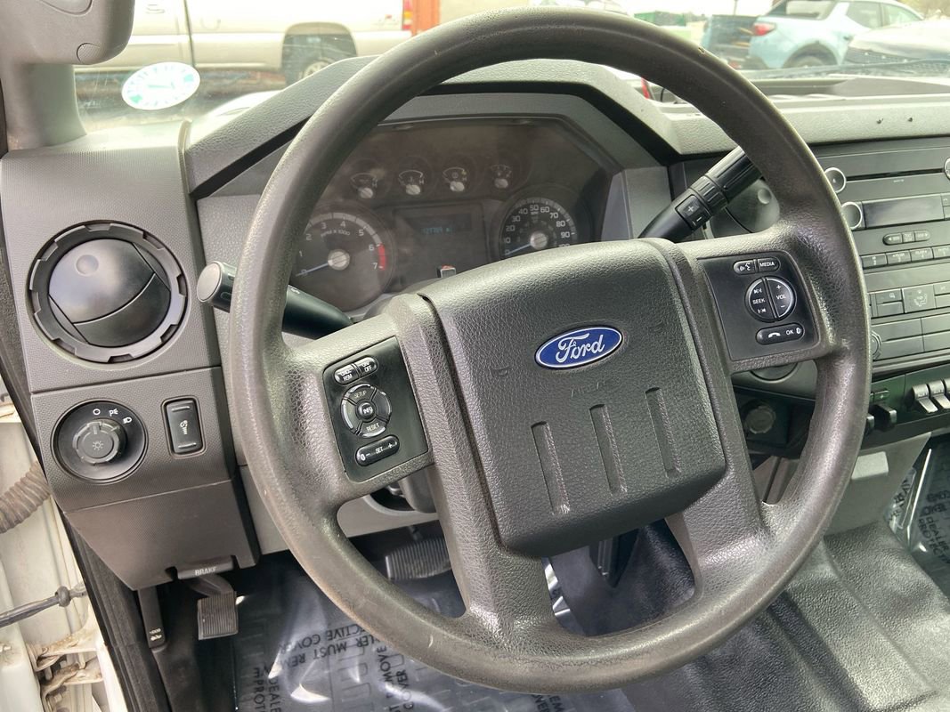 Used 2014 Ford F250 XL w/ Power Equipment Group AWD/4WD image 17