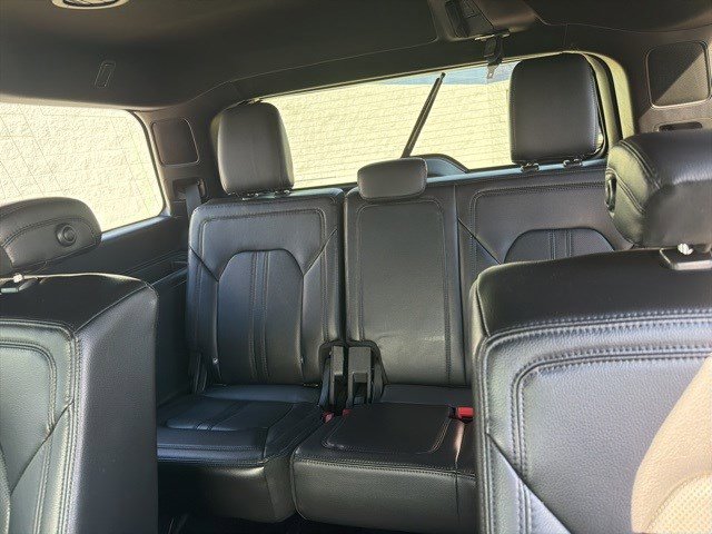 Used 2020 Ford Expedition Limited image 15