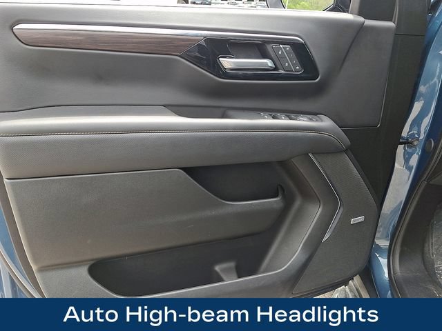 Used 2025 Chevrolet Tahoe Premier AWD/4WD image 22